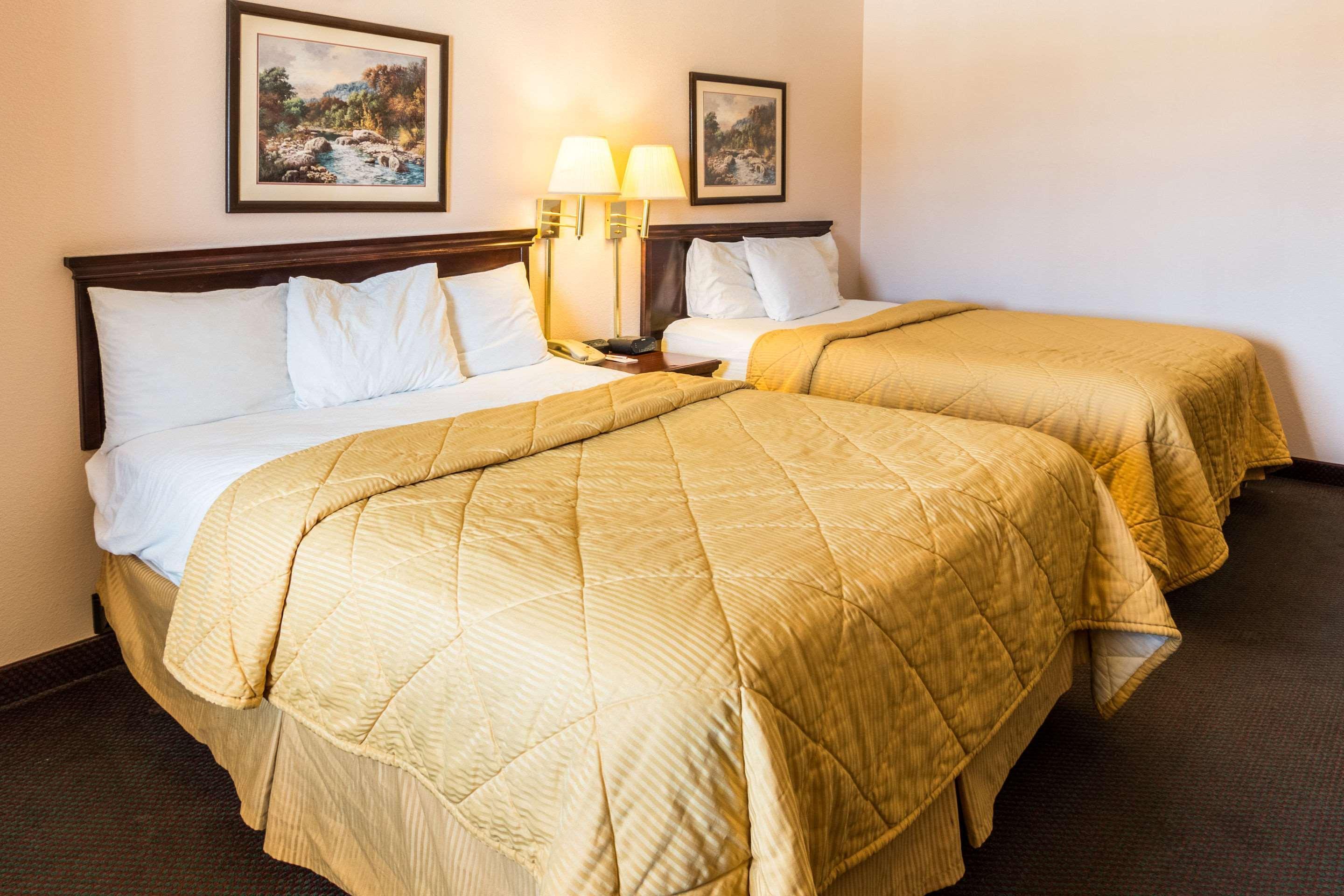 Rodeway Inn Стивънвил Екстериор снимка