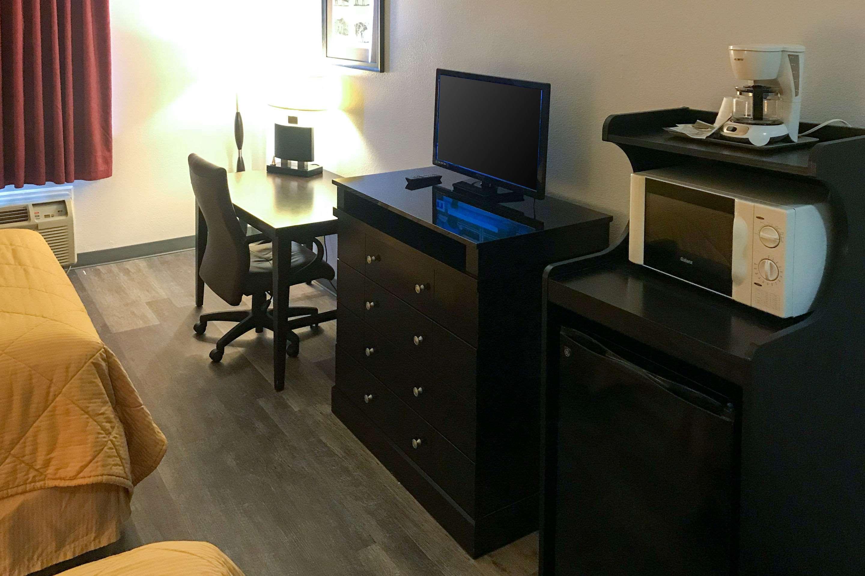 Rodeway Inn Стивънвил Екстериор снимка