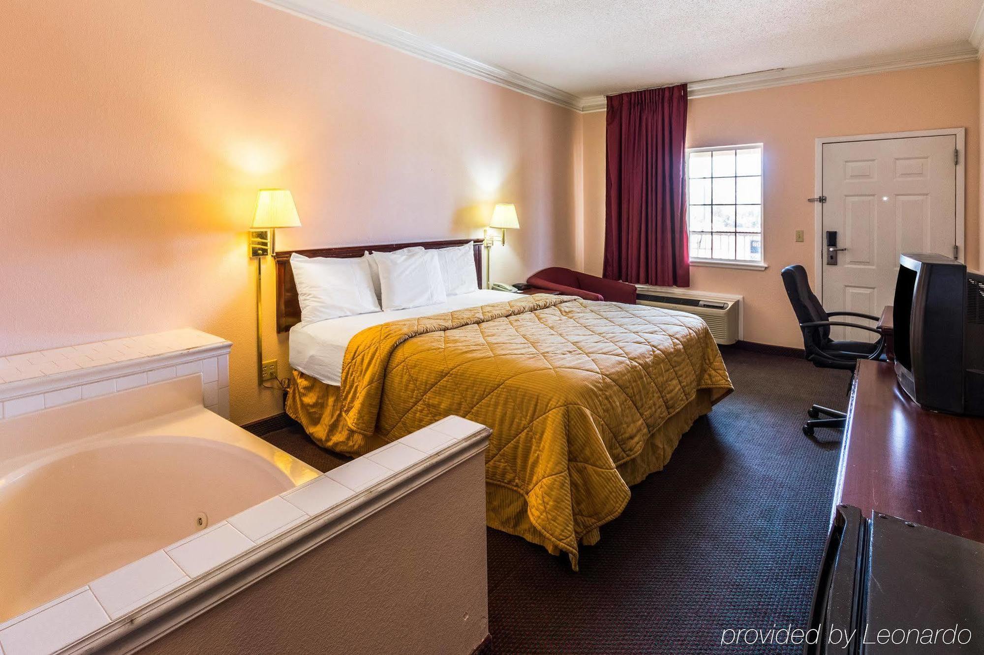 Rodeway Inn Стивънвил Екстериор снимка