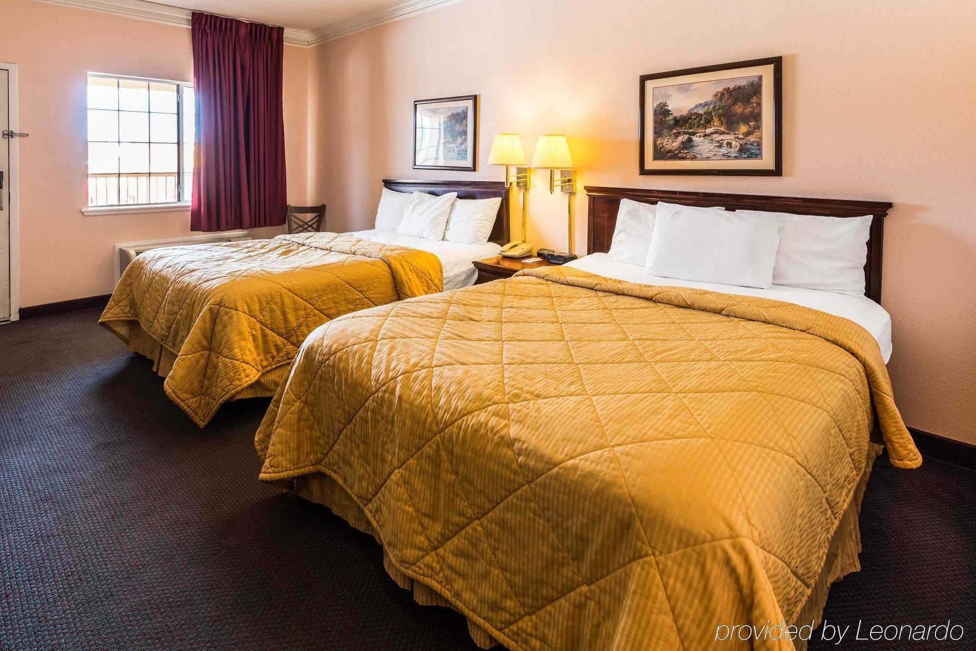 Rodeway Inn Стивънвил Екстериор снимка