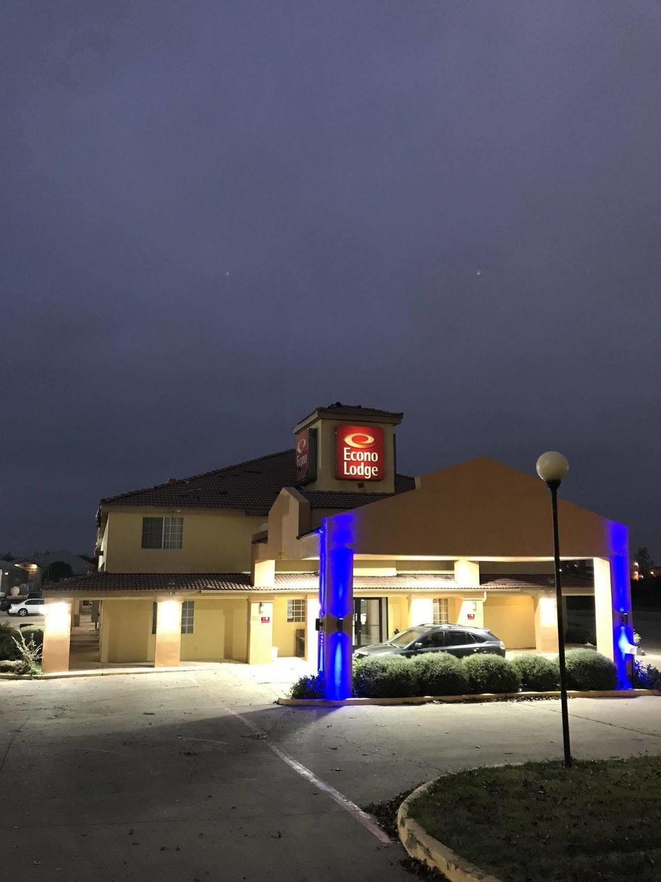 Rodeway Inn Стивънвил Екстериор снимка