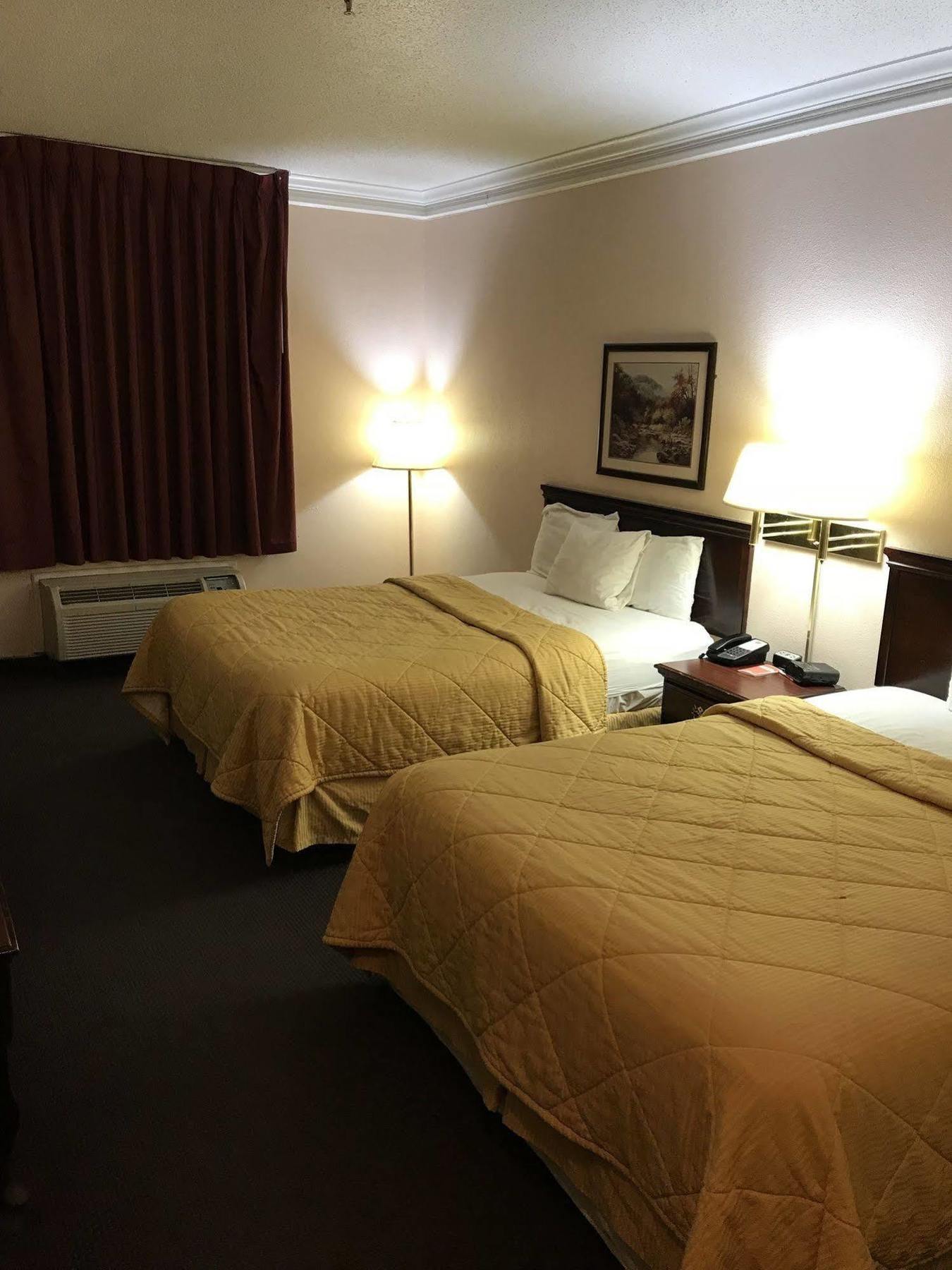 Rodeway Inn Стивънвил Екстериор снимка